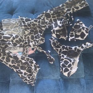Never worn, great condition, Shein brand, three piece bikini